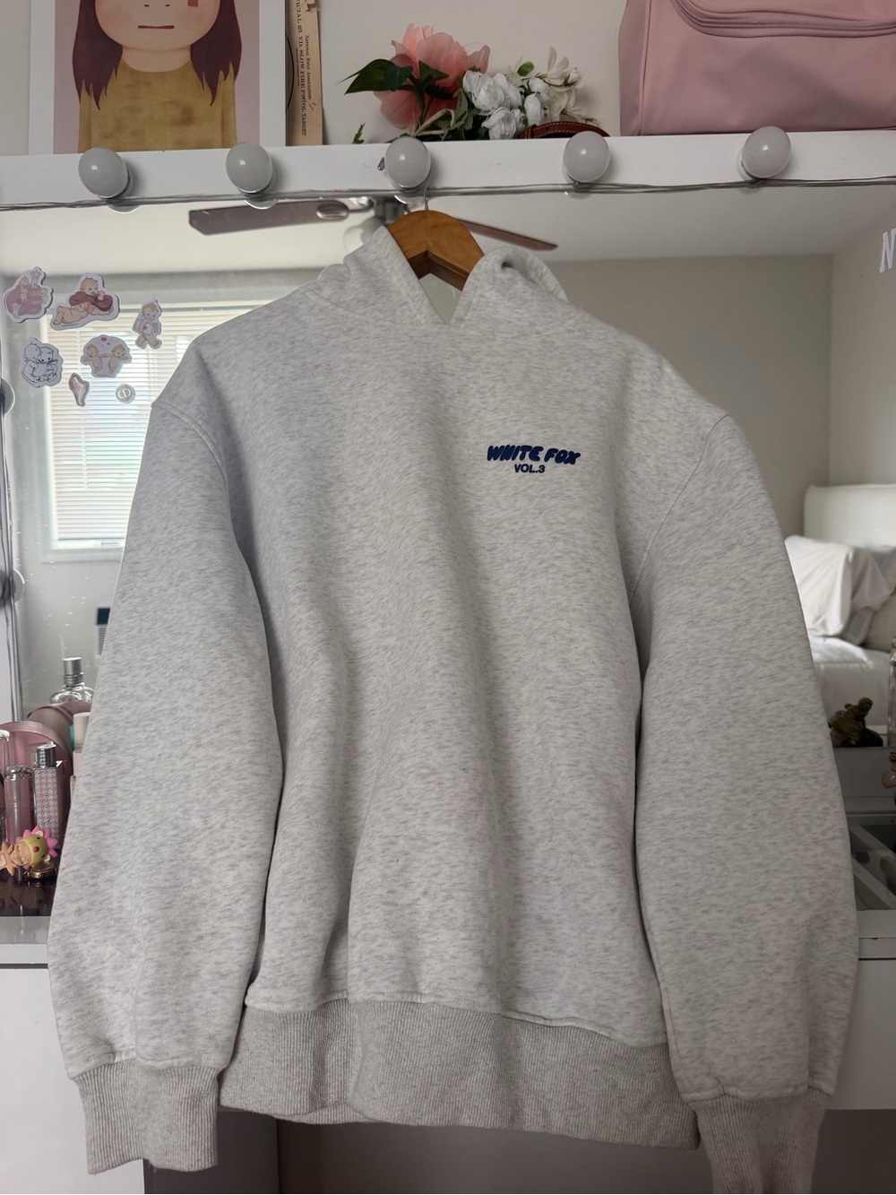 Off stage white fox hoodie in mineral grey